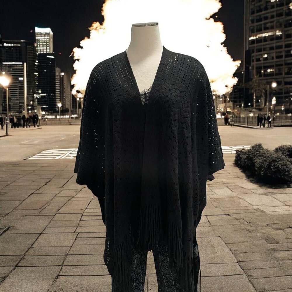 Bebe Blk Knit Poncho‎ Fringe Boho Chic Open Front Lightweight Cover-Up Festival